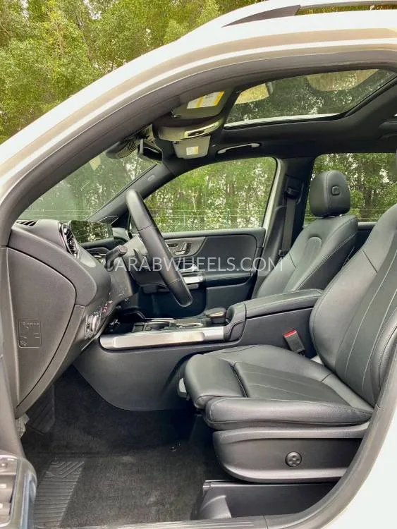 Mercedes Benz GLB 2021 for Sale in Sharjah Image-4