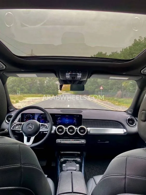 Mercedes Benz GLB 2021 for Sale in Sharjah Image-7