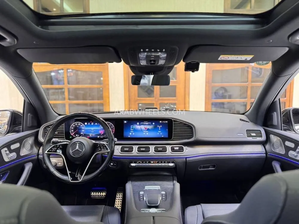 مرسيدس بنز GLS 2024 for Sale in دبي Image-10
