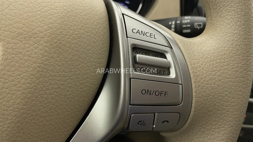 Nissan X-Trail 2017 for Sale in Dubai Image-20