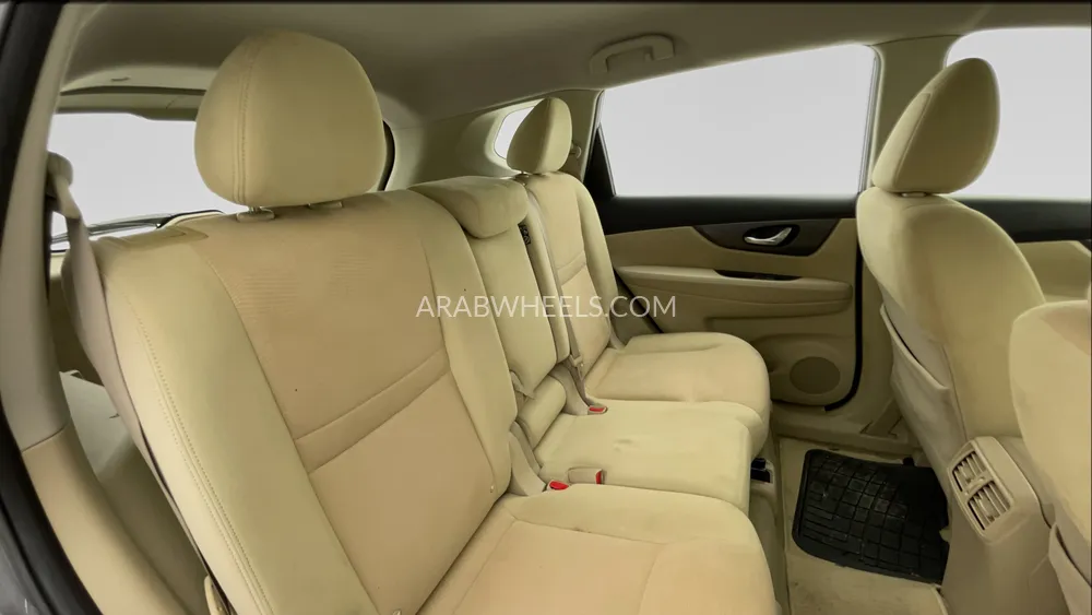 Nissan X-Trail 2017 for Sale in Dubai Image-25