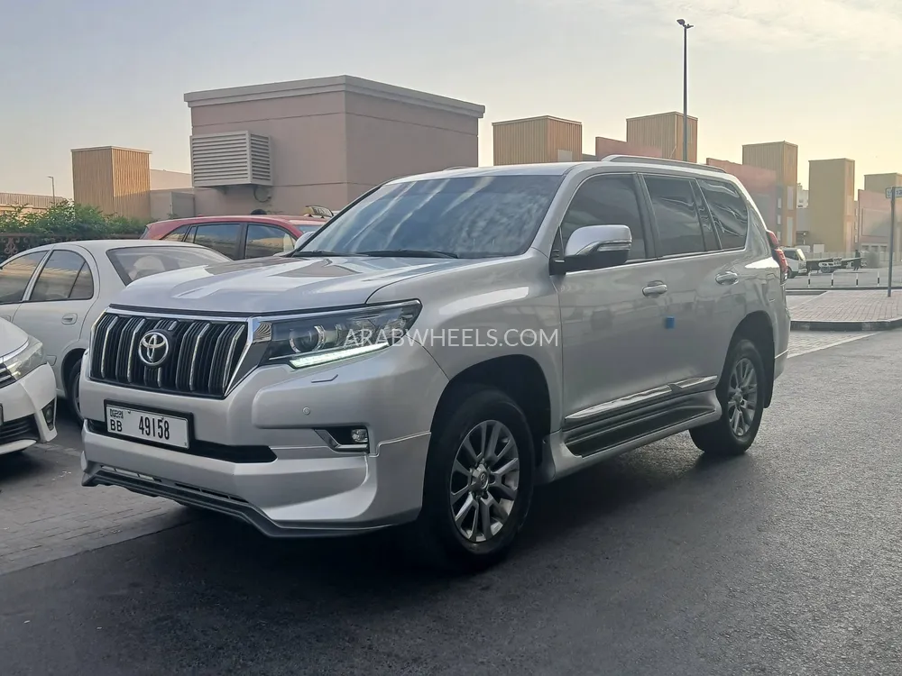 تويوتا لاند كروزر برادو 2019 for Sale in دبي Image-5