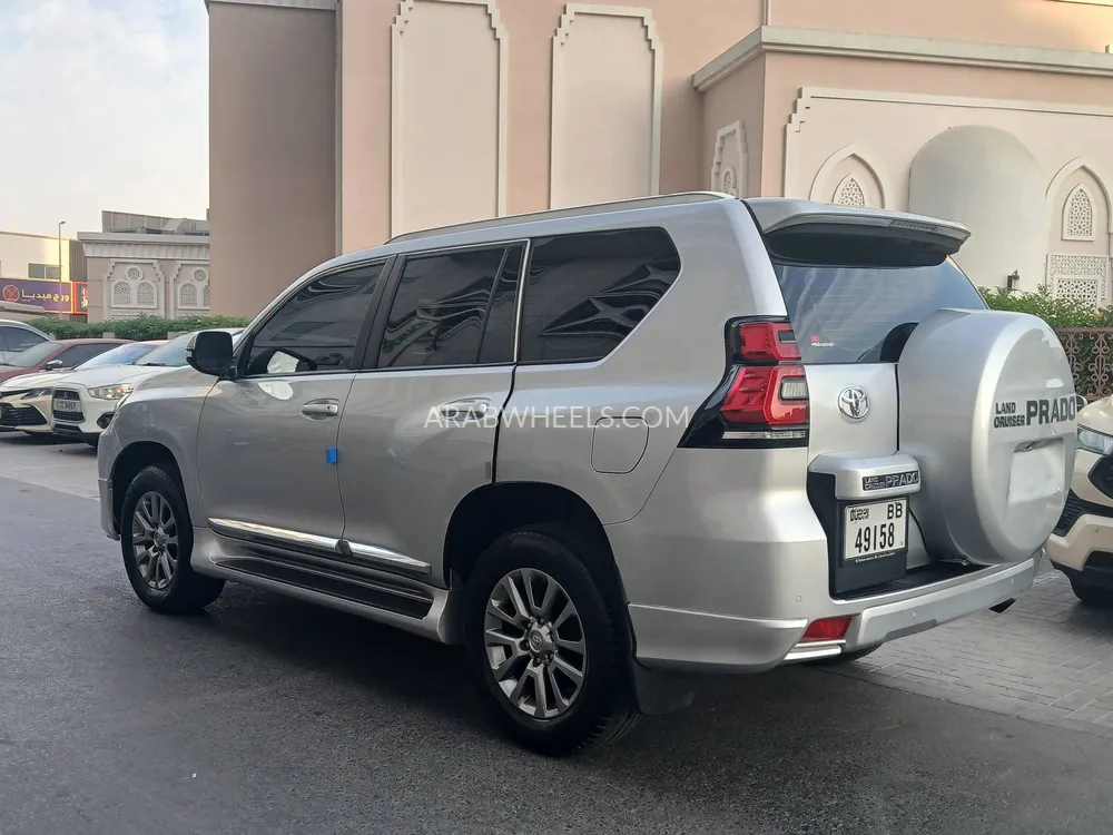 تويوتا لاند كروزر برادو 2019 for Sale in دبي Image-6