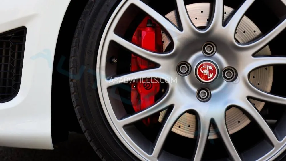 Abarth 695 2023 for Sale in Dubai Image-25