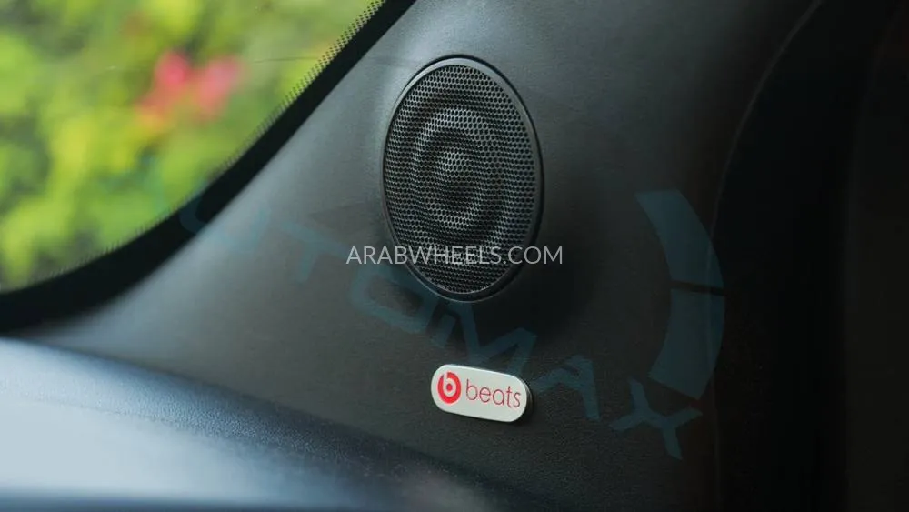 Abarth 695 2023 for Sale in Dubai Image-23