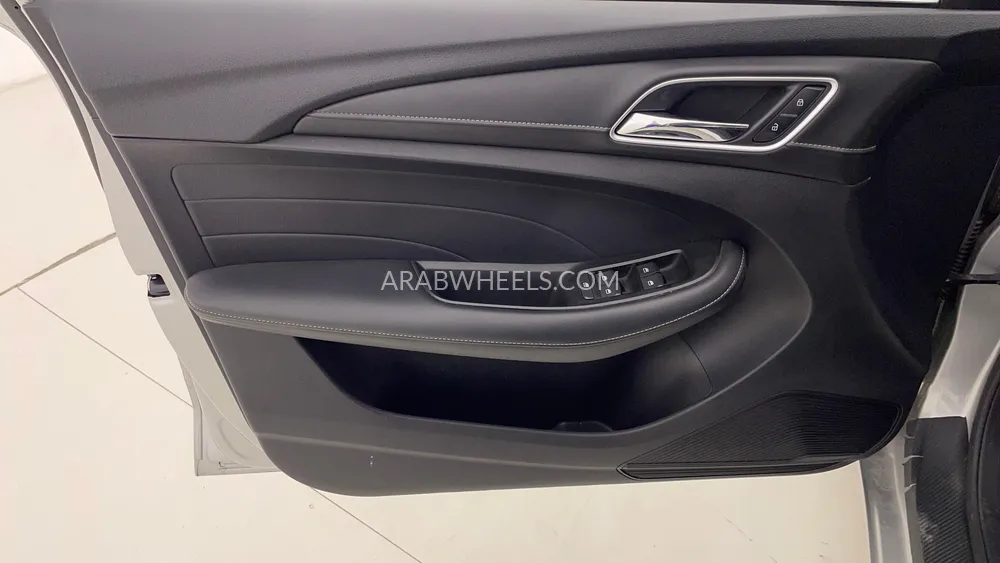 MG 5 2024 for Sale in Dubai Image-21