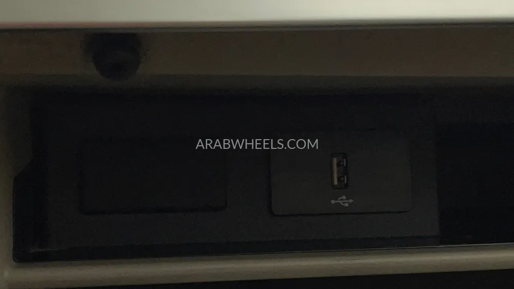 ميتسوبيشي باجيرو 2017 for Sale in دبي Image-44