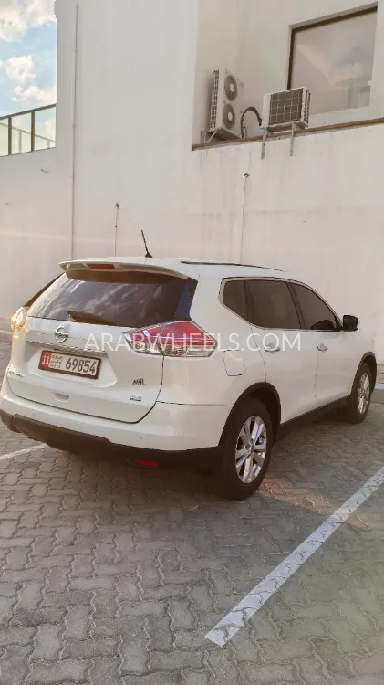 نيسان إكس تريل 2016 for Sale in أبو ظبي Image-11