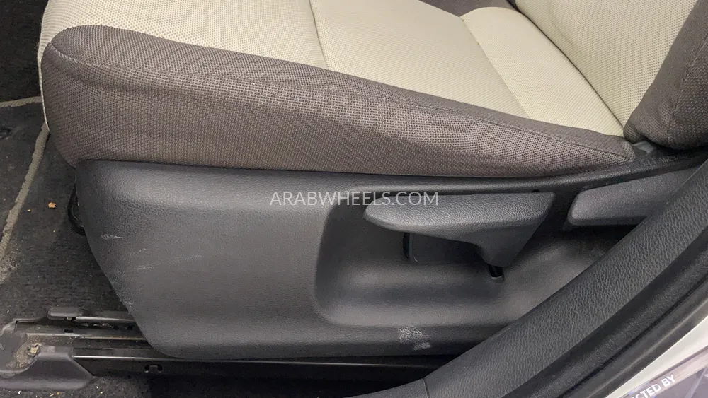 Toyota Corolla 2020 for Sale in Dubai Image-19