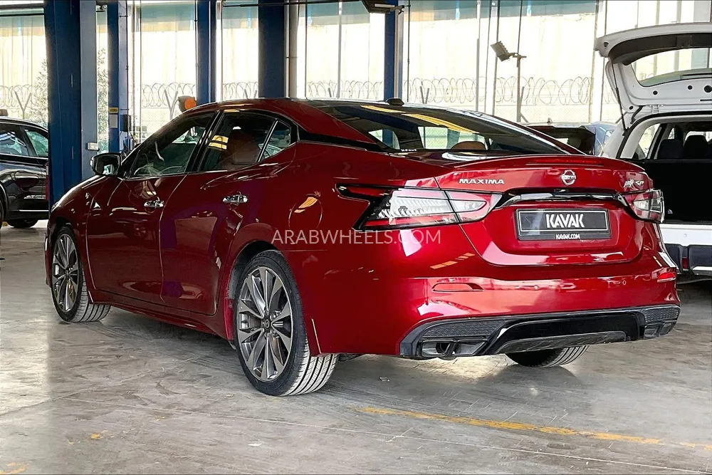 Nissan Maxima 2022 for Sale in Sharjah Image-4