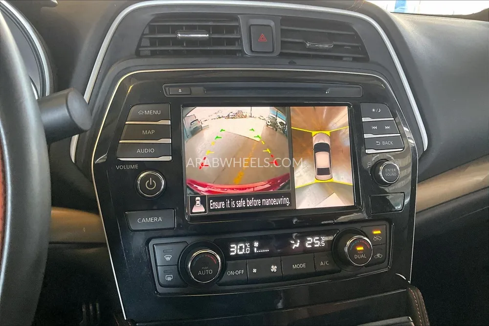 Nissan Maxima 2022 for Sale in Sharjah Image-17