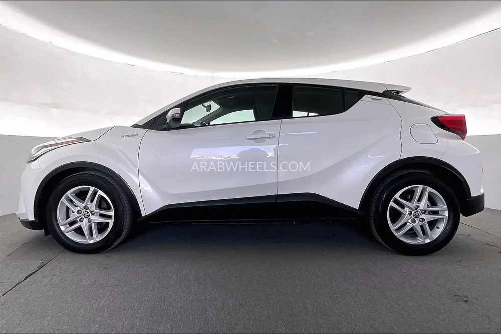 Toyota C-HR 2021 for Sale in Dubai Image-7