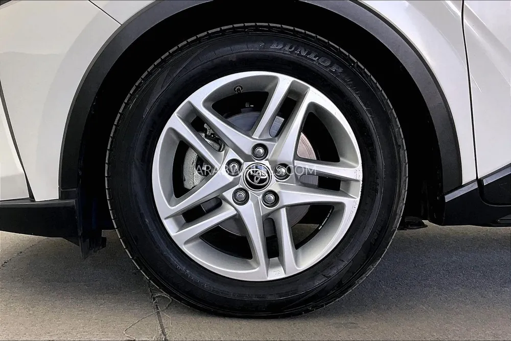 Toyota C-HR 2021 for Sale in Dubai Image-9