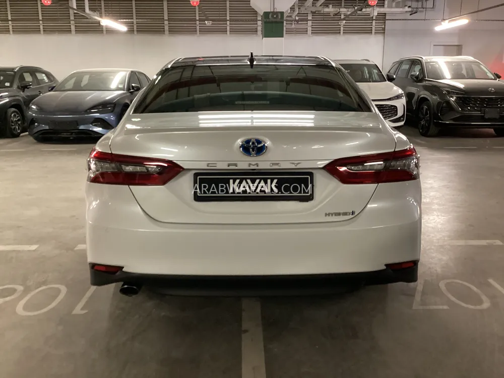 Toyota Camry 2024 for Sale in Sharjah Image-5