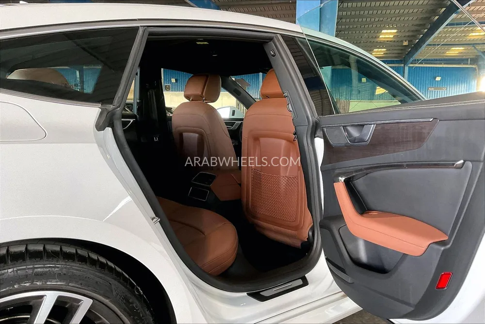 Audi A7 2024 for Sale in Dubai Image-28