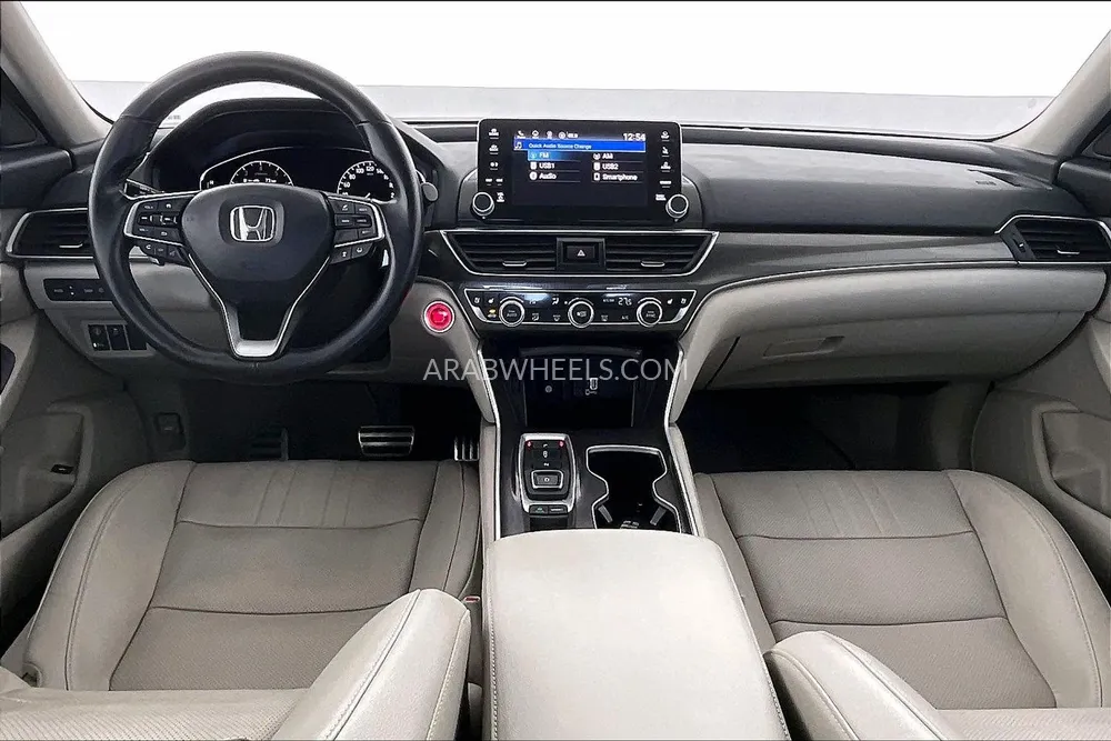 Honda Accord 2018 for Sale in Sharjah Image-11