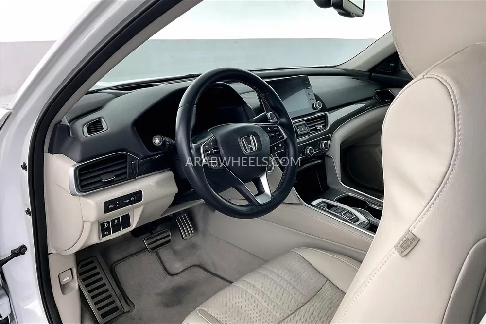 Honda Accord 2018 for Sale in Sharjah Image-28