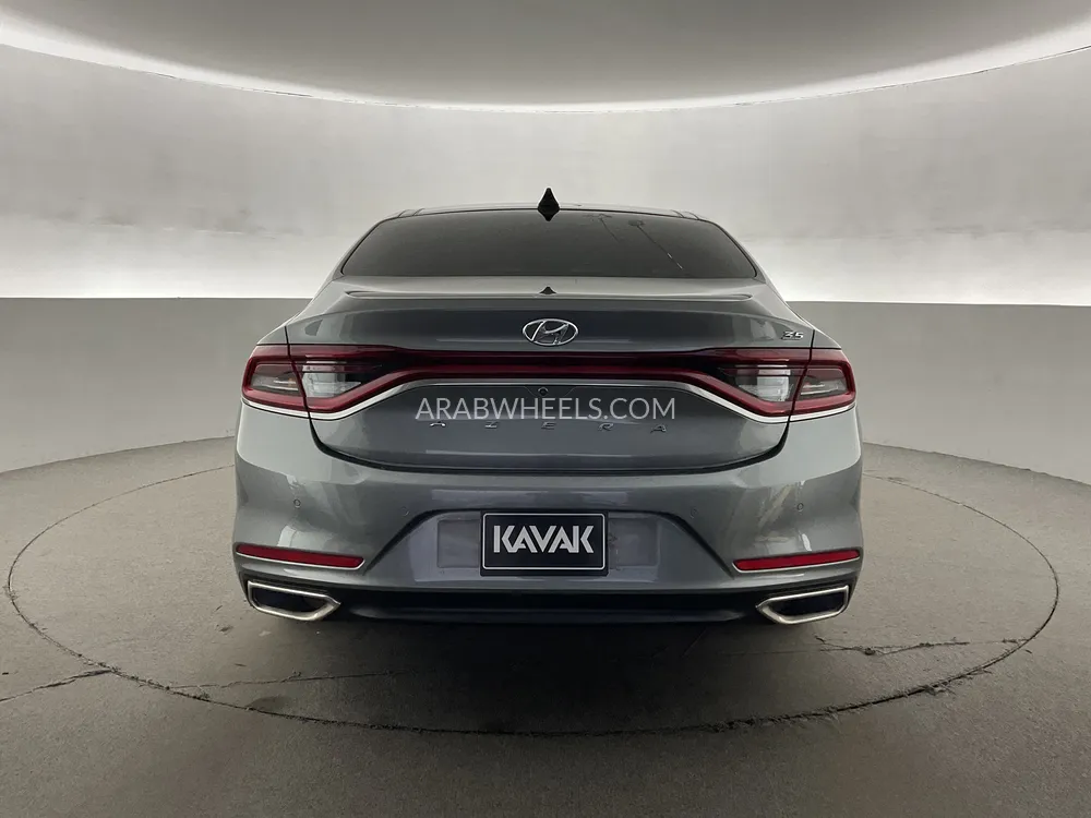 Hyundai Azera 2018 for Sale in Sharjah Image-5