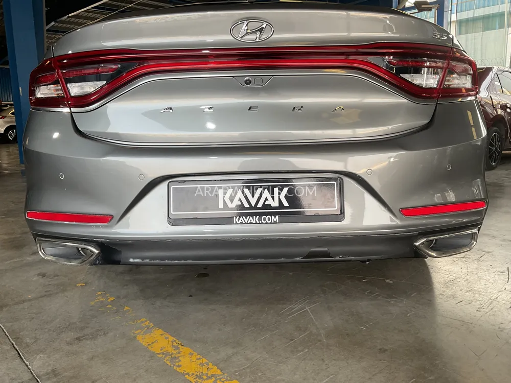 Hyundai Azera 2018 for Sale in Sharjah Image-9