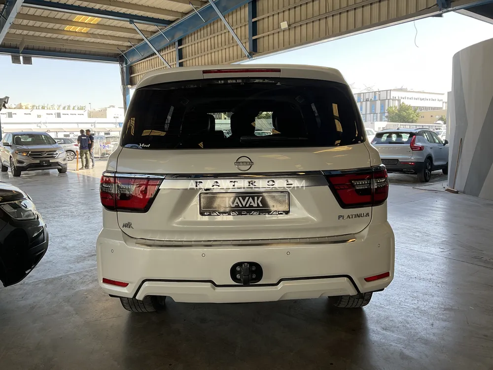 Nissan Patrol 2022 for Sale in Sharjah Image-5