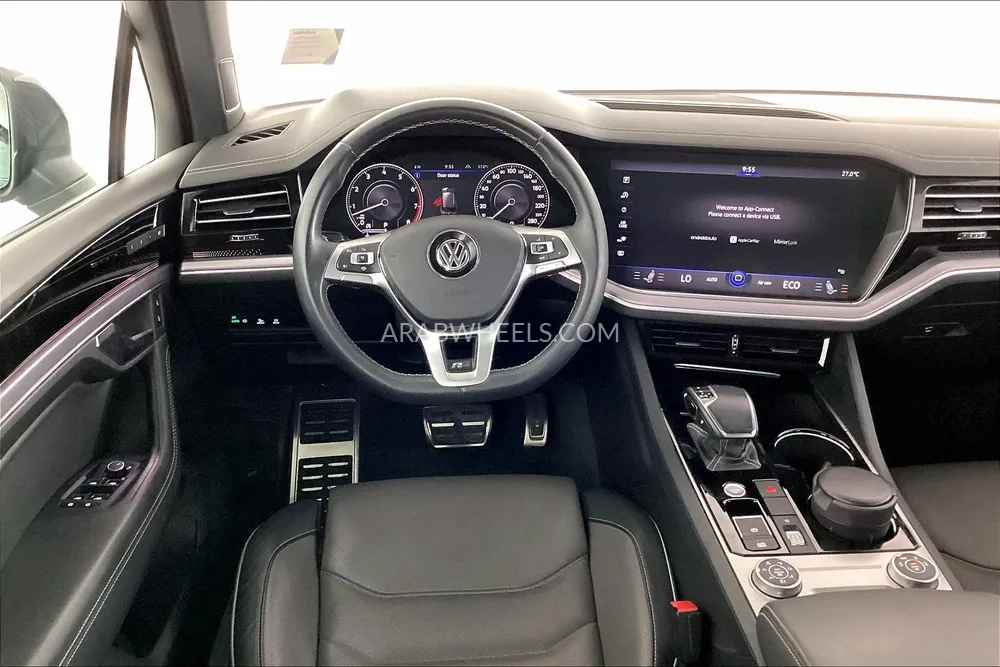 Volkswagen Touareg 2020 for Sale in Dubai Image-11