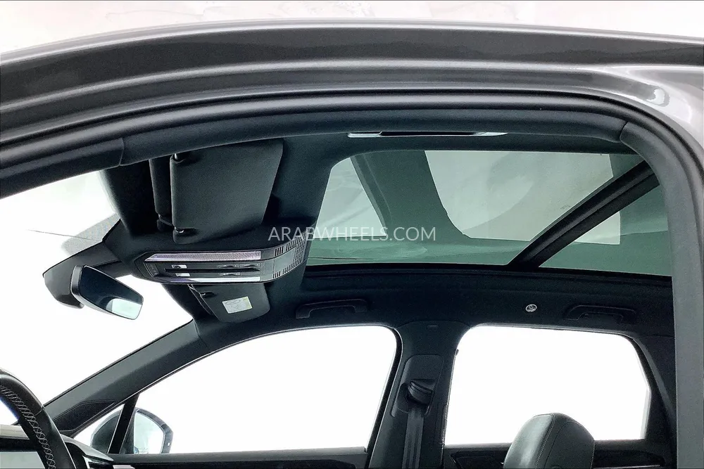 Volkswagen Touareg 2020 for Sale in Dubai Image-20