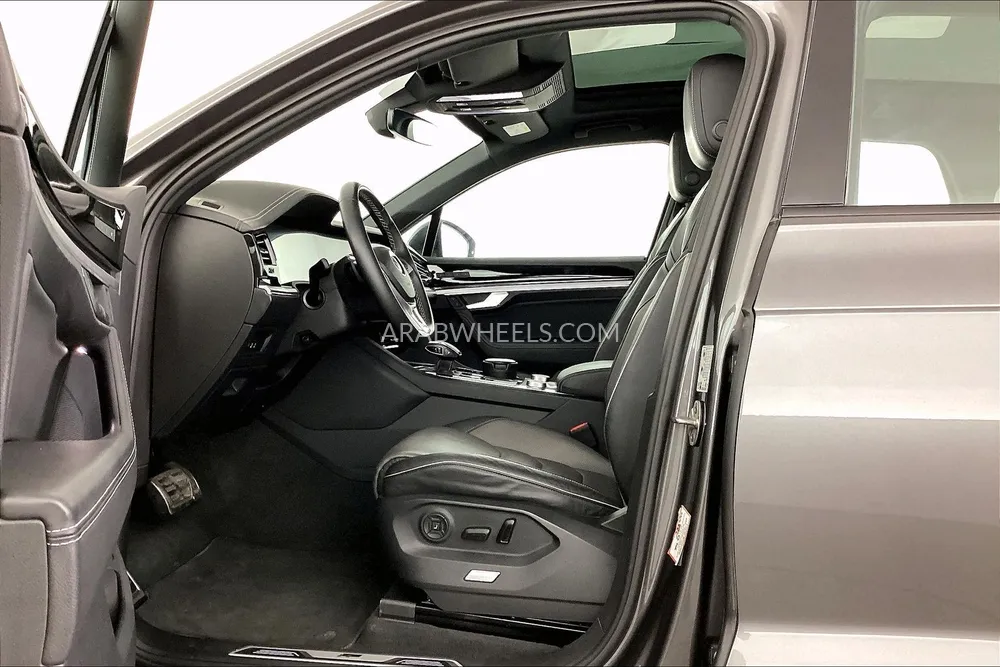 Volkswagen Touareg 2020 for Sale in Dubai Image-24