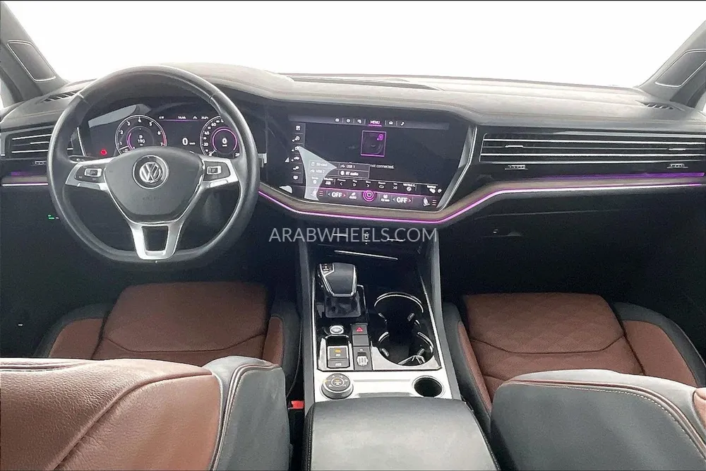 Volkswagen Touareg 2019 for Sale in Sharjah Image-11