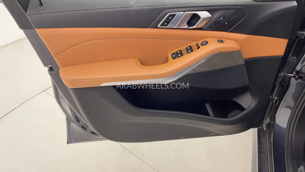 BMW X5 2022 for Sale in Dubai Image-21