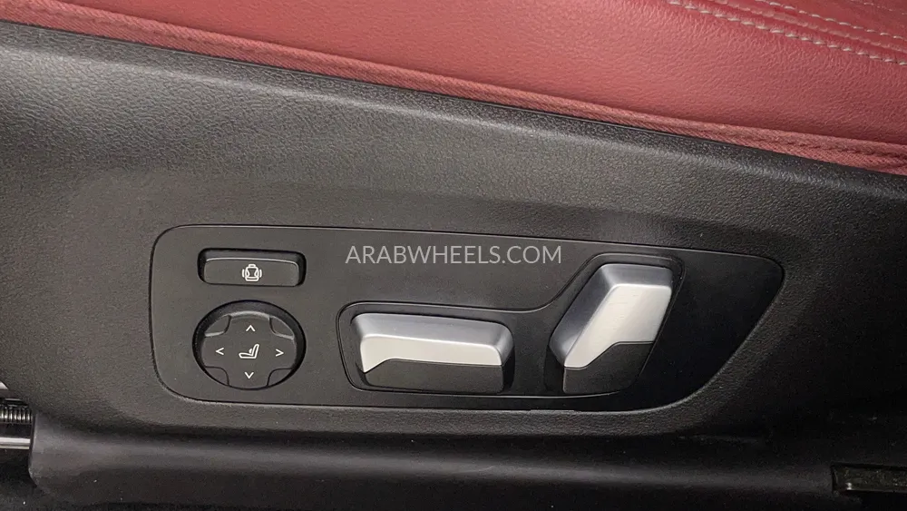 BMW X4 2021 for Sale in Dubai Image-24