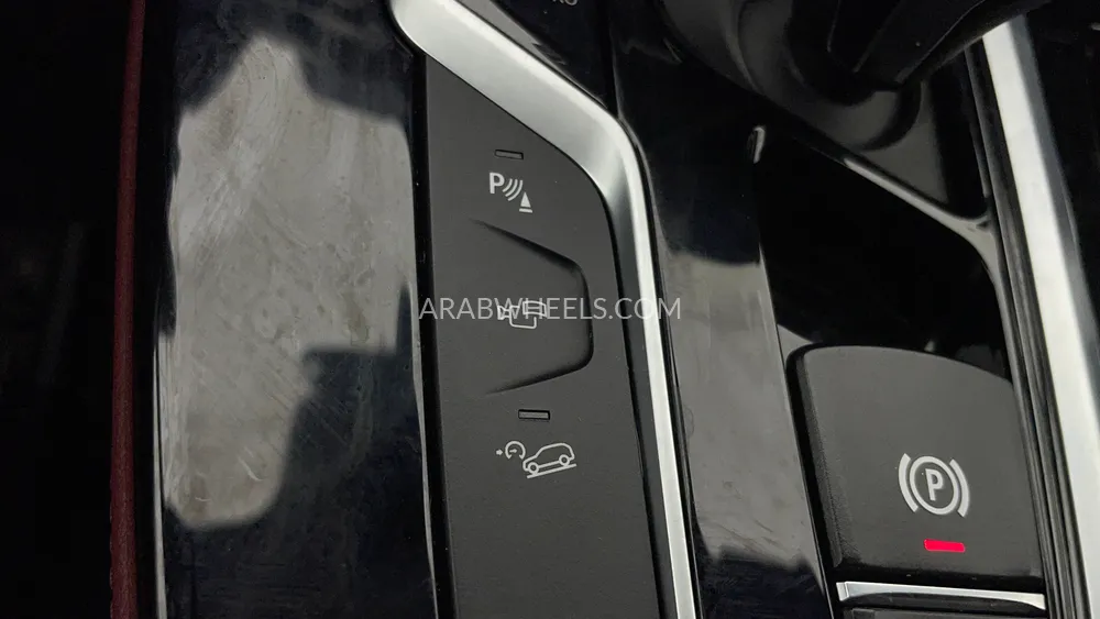 BMW X4 2021 for Sale in Dubai Image-40