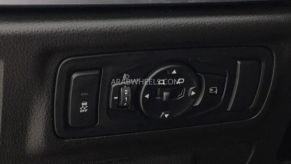 جاكوار X70 2023 for Sale in دبي Image-43