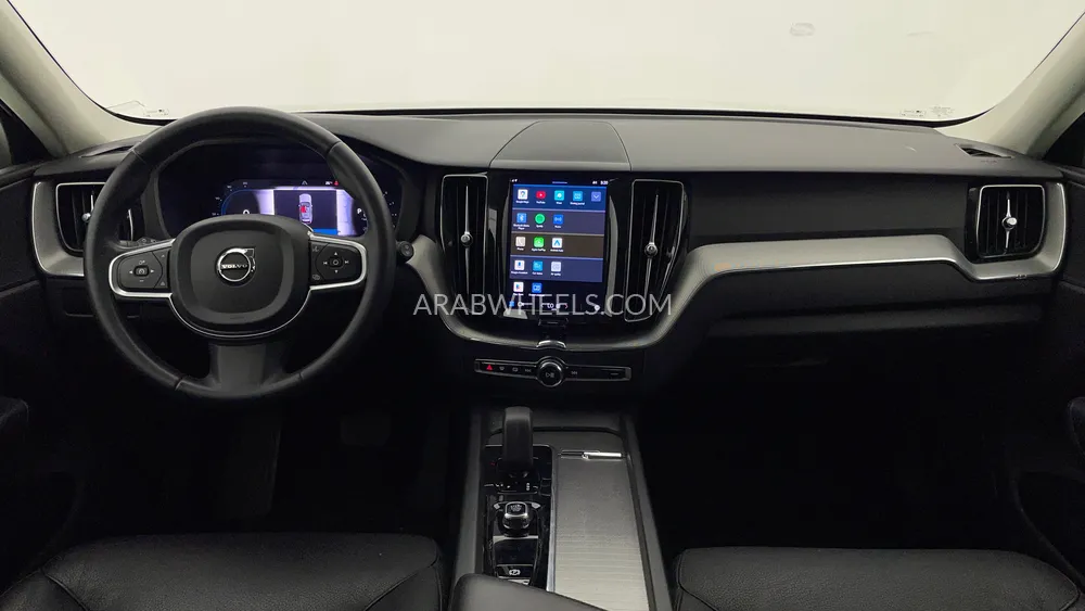 Volvo XC60 2023 for Sale in Dubai Image-12