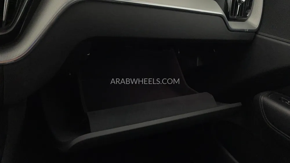 Volvo XC60 2023 for Sale in Dubai Image-34