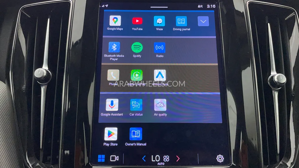 Volvo XC60 2023 for Sale in Dubai Image-37