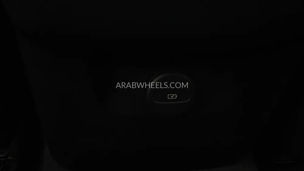 Volvo XC60 2023 for Sale in Dubai Image-53