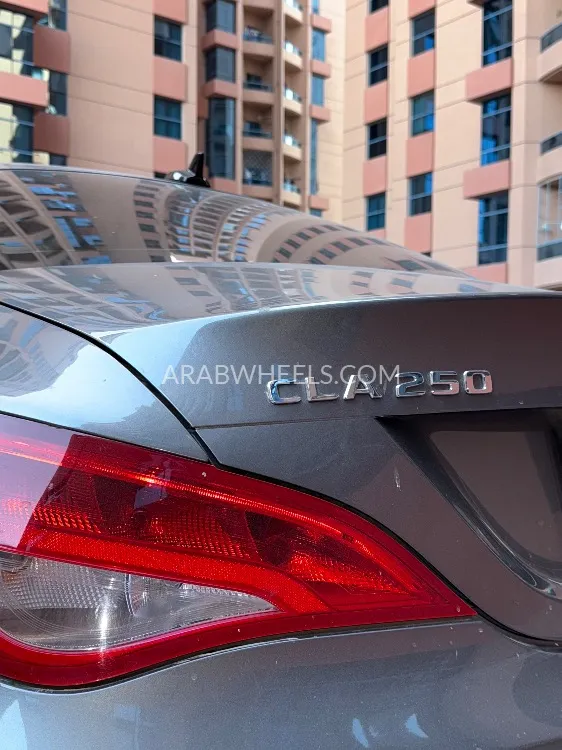 مرسيدس بنز CLA 2018 for Sale in عجمان Image-8