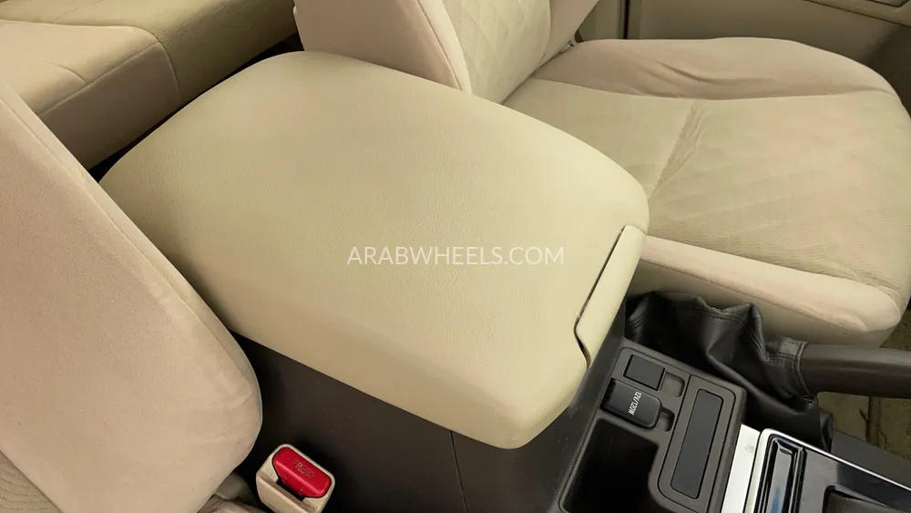 Toyota Land Cruiser Prado 2021 for Sale in Dubai Image-38