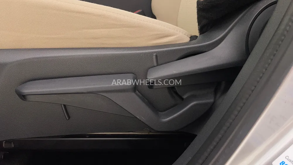 Toyota Yaris 2023 for Sale in Dubai Image-19