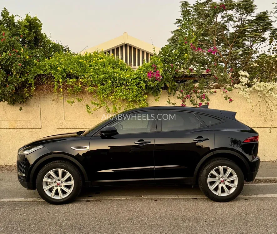 Jaguar E Pace 2020 for Sale in Sharjah Image-4