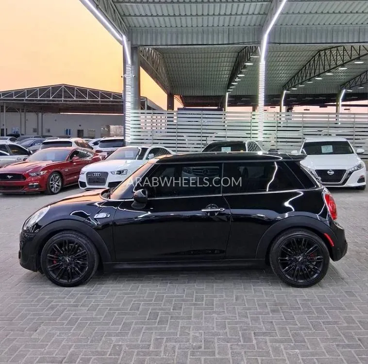 Mini Cooper 2019 for Sale in Ajman Image-9