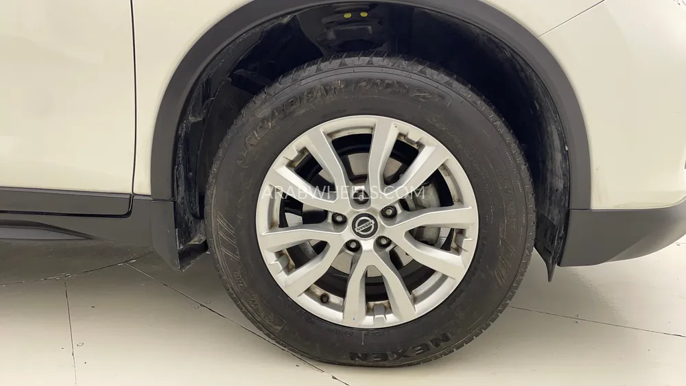 Nissan X-Trail 2020 for Sale in Dubai Image-10