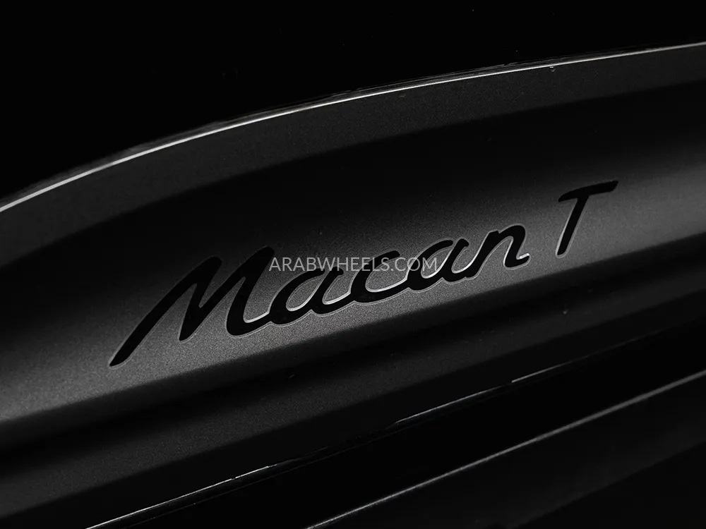 Porsche Macan 2024 for Sale in Dubai Image-14