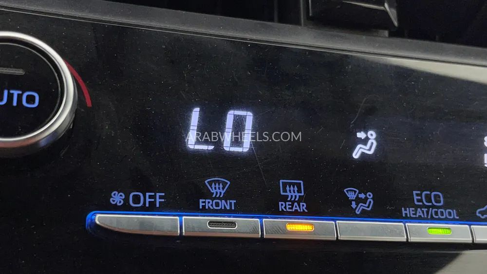 تويوتا كورولا كروس 2024 for Sale in دبي Image-41