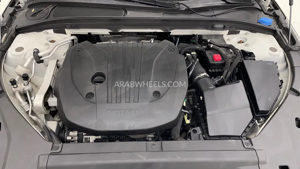 Volvo S90 2022 for Sale in Dubai Image-9
