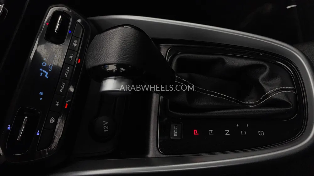 Chevrolet Groove 2023 for Sale in Dubai Image-18