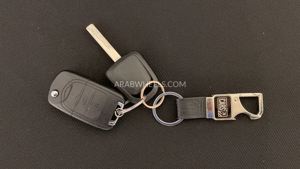 Chevrolet Groove 2023 for Sale in Dubai Image-26