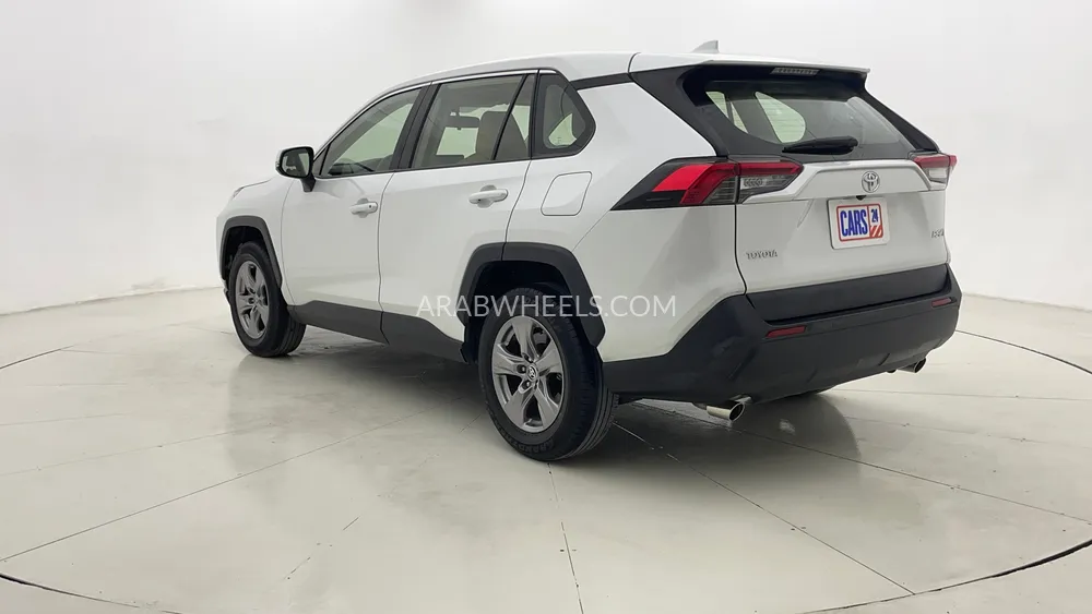 تويوتا راف 4 2023 for Sale in دبي Image-5