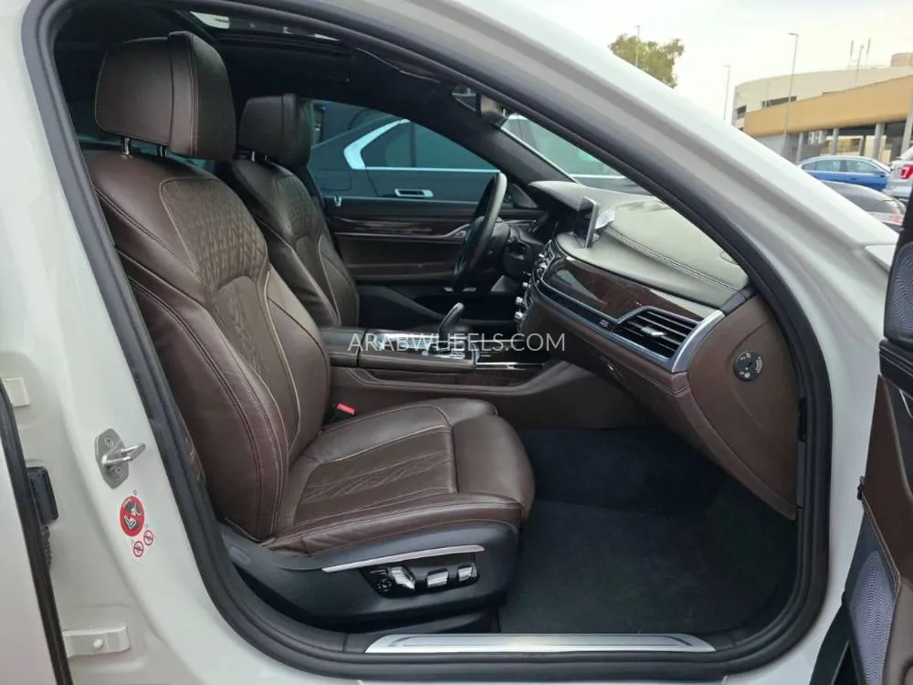 BMW 7 series 2016 for Sale in Dubai Image-13