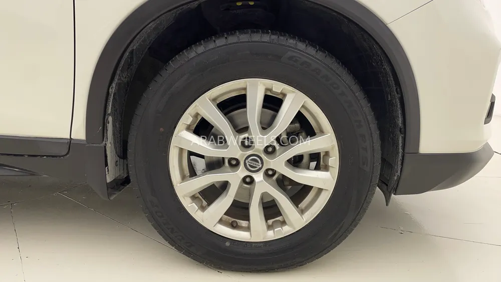 Nissan X-Trail 2020 for Sale in Dubai Image-10